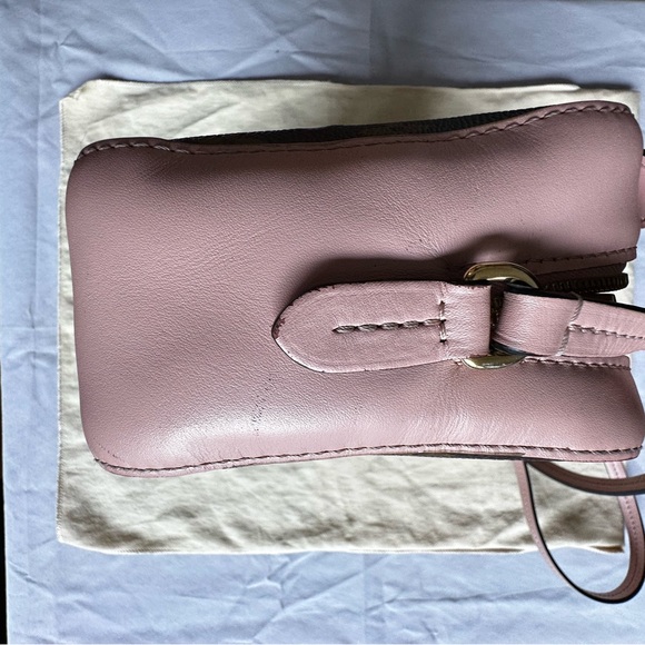 Louis Vuitton Saintonge in Rose Poudre - Picture 6 of 15